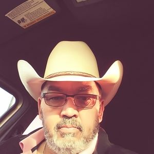 Meet your Posher, Armando